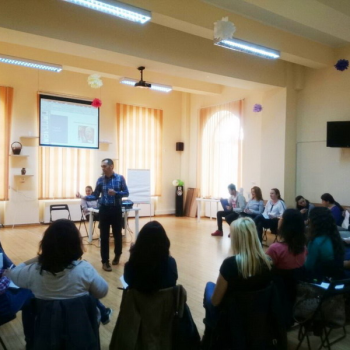 Asistenţii sociali din Sectorul 6 învaţă de la specialiştii Poliţiei Române tehnici de negociere şi dezamorsare a conflictelor