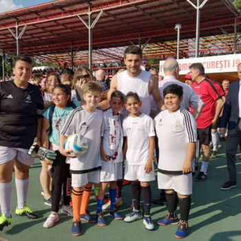 Copiii defavorizaţi din Giuleşti-Sârbi, la cea de-a VI-a ediţie a Competiţiei “Copa Alma”