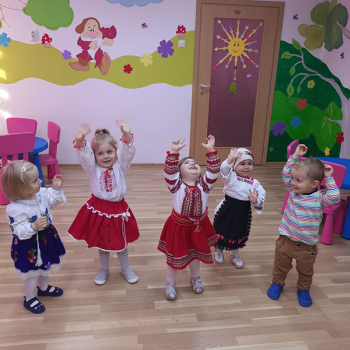 Copiii din Sectorul 6 spun ”La mulți ani!” României