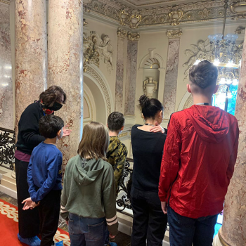 10 copii de la Centrul de Plasament Acasă au vizitat Muzeul Cotroceni
