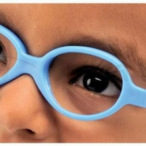 31 de copii din familii defavorizate se vor bucura de întâlnirea cu Moș Crăciun și de o nouă pereche de ochelari de vedere