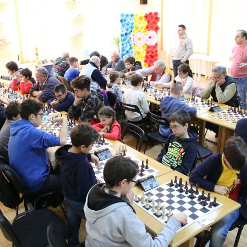 Iubitorii de șah din Sectorul 6 “s-au luptat” pentru Trofeul Centenar